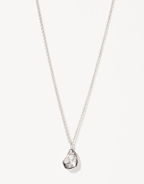Seas the Day Oyster Necklace