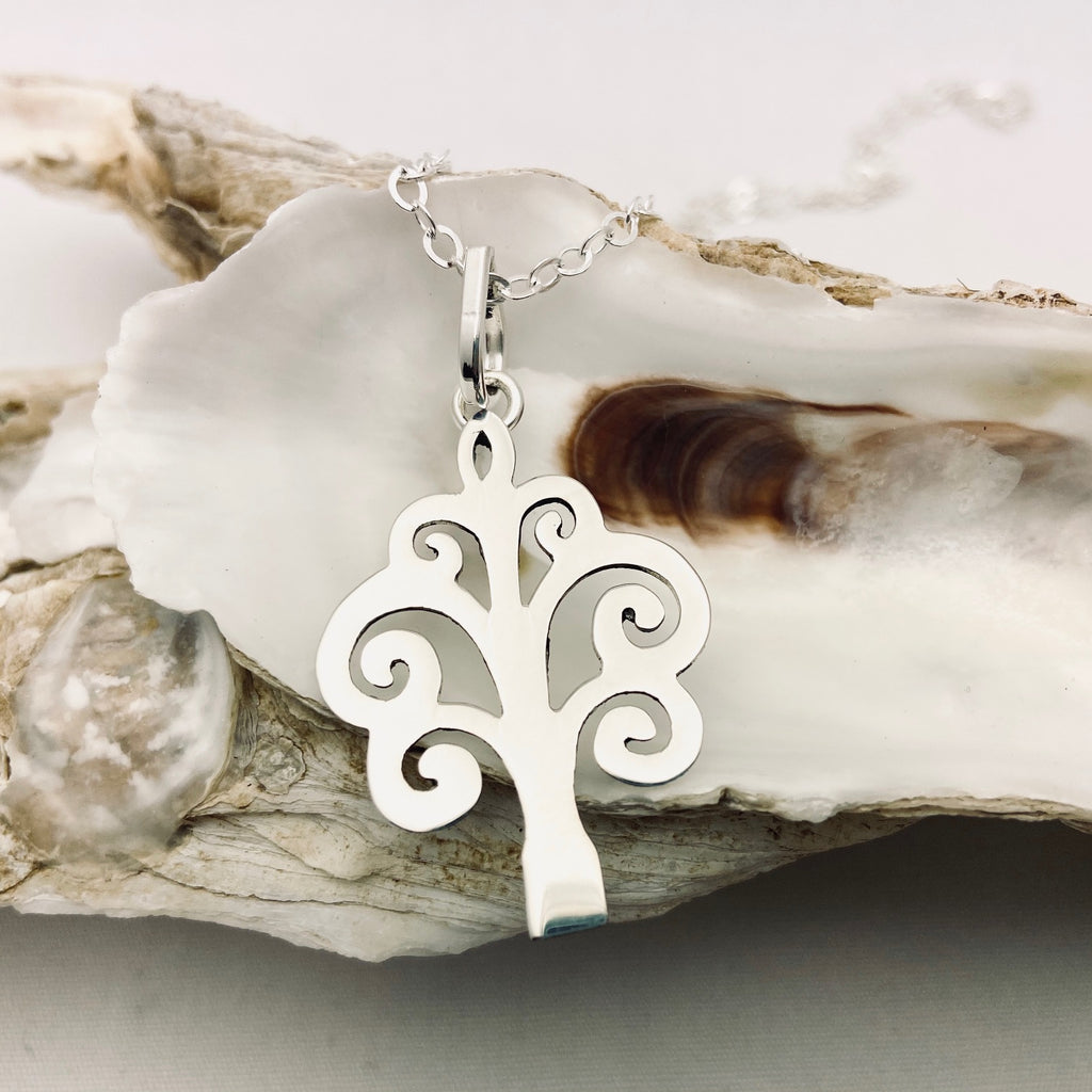 Oak Tree Pendant Necklace – Silverbox
